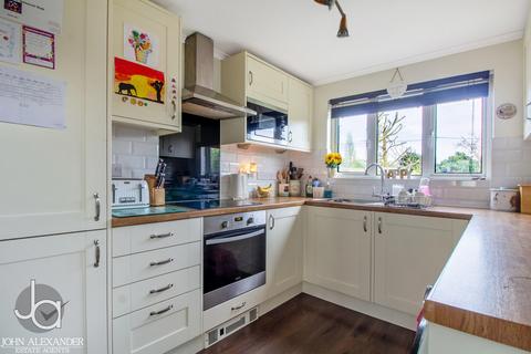 1 Cedar Avenue, Tiptree, Colchester, CO5 0NR