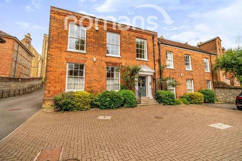 2 bedroom apartment to rent, St. Peters Street, Winchester