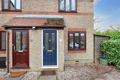 2 bedroom terraced house for sale, Meadowland, Basingstoke RG24