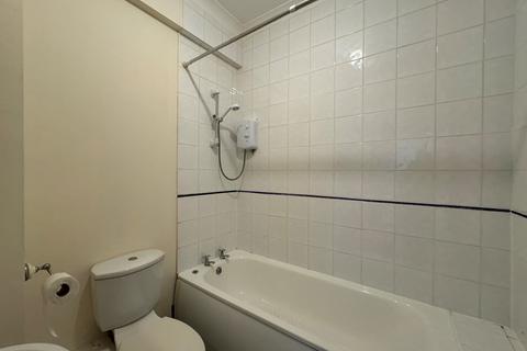 1 bedroom apartment to rent, Atlantic Mansions, Ocean village SO14