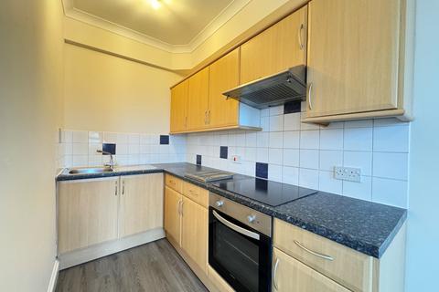 1 bedroom apartment to rent, Atlantic Mansions, Ocean village SO14