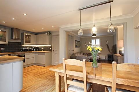 36 Upper Stroud Close, Chineham, Basingstoke, RG24 8EG