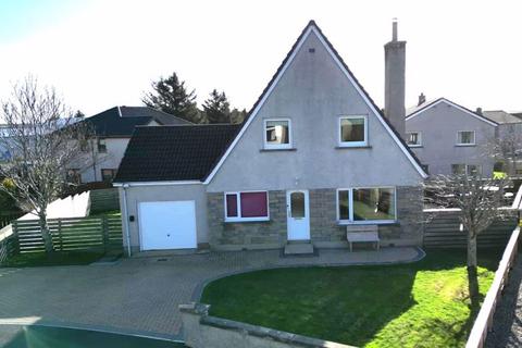 4 bedroom detached house for sale, College Court, Thurso