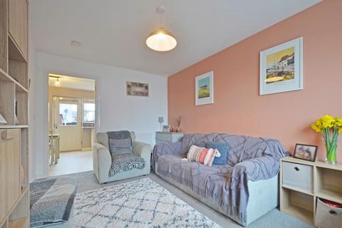 2 Hammer Drive, St Austell, PL25 3FL