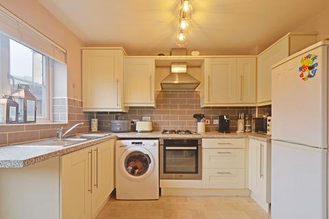2 Hammer Drive, St Austell, PL25 3FL