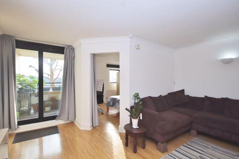 1 bedroom apartment to rent, Burrells Wharf Square, London