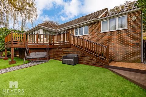 3 bedroom detached house for sale, Lower Ashley Road, New Milton, BH25