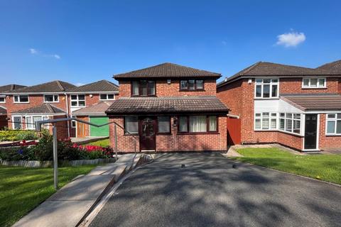 4 bedroom detached house for sale, Gayfield Avenue, Brierley Hill DY5