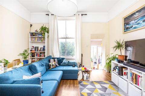 2 bedroom flat to rent, Gauden Road, London, SW4