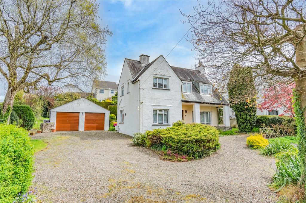 Oxenholme Road, Cumbria LA9 4 bed detached house £550,000