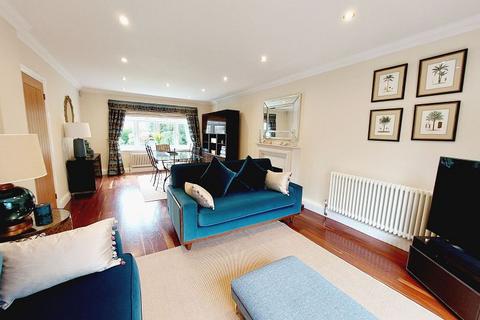 Sandstones Burnhams Road, Bookham, Leatherhead, KT23 3AU