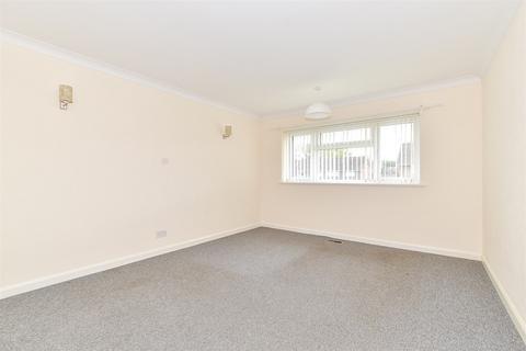 12a Applefield, Crawley, RH10 8BJ