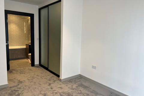 2 bedroom flat to rent, Eden Grove, Staines, TW18 4ZW