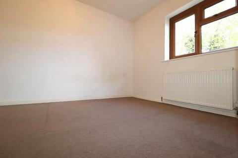 10 Kelling Close, Luton, LU2 7ET