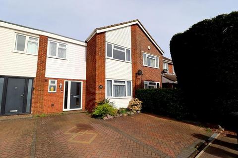 4 bedroom terraced house for sale, Ditchling Close, Stopsley, Luton, Bedfordshire, LU2 8JR