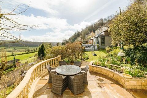 3 Crawley Lane, Uley, Dursley, GL11 5BJ
