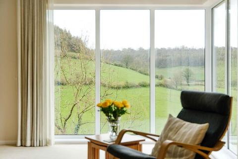 3 Crawley Lane, Uley, Dursley, GL11 5BJ