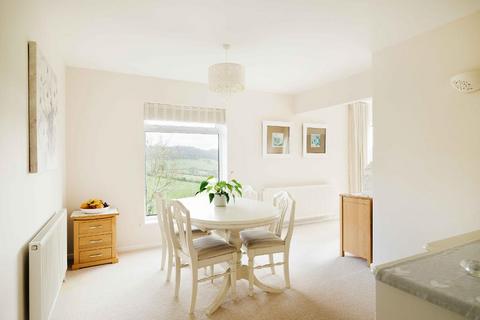 3 Crawley Lane, Uley, Dursley, GL11 5BJ