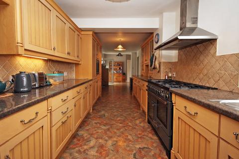 4 bedroom link detached house for sale, Coed Y Glyn, Llanberis, Caernarfon, Gwynedd, LL55