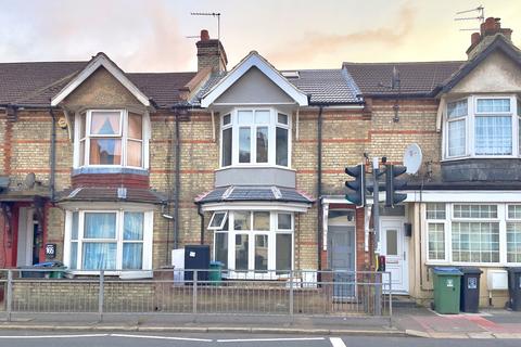 1 bedroom semi-detached house to rent, Leavesden Road, Watford WD24