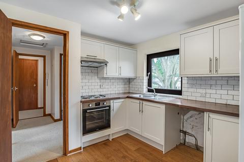 2 bedroom flat for sale, Stockeld Way, Ilkley, West Yorkshire, LS29