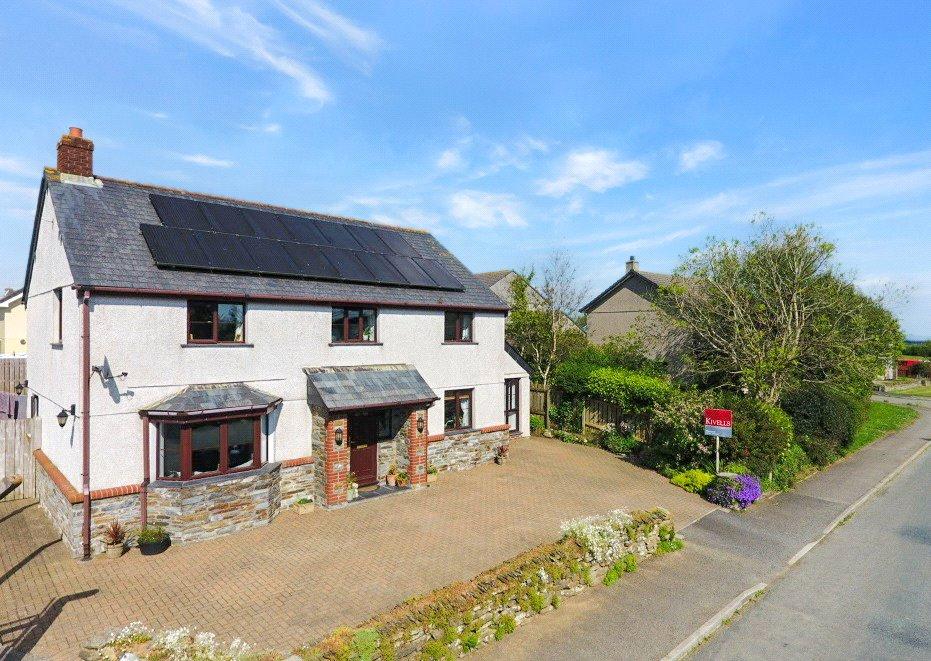 Wainhouse Corner, Cornwall EX23 4 bed detached house for sale £435,000