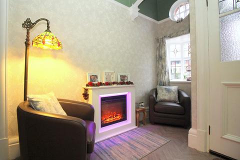 2 bedroom apartment for sale, Queens Road, Southport, Merseyside, PR9