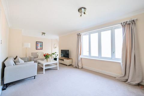2 bedroom apartment for sale, Winslow Close, Pinner, Middlesex