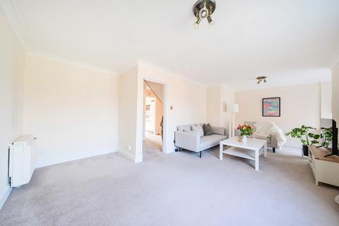 2 bedroom apartment for sale, Winslow Close, Pinner, Middlesex