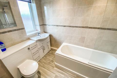 3 bedroom terraced house for sale, Hazel Road, Kingswinford