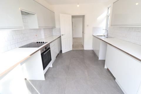 4 Castle Terrace, Rayleigh, SS6 7HF