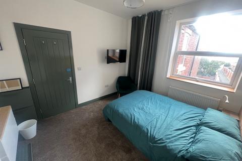 1 bedroom in a house share to rent, HMO Room 4, 5 Warmsworth Road