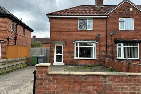3 bedroom end of terrace house to rent, Dodsworth Avenue, York, YO31