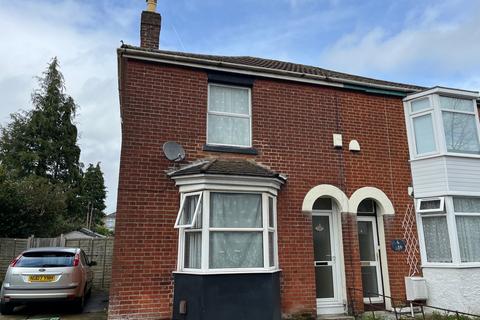 5 bedroom semi-detached house to rent, Southampton SO17