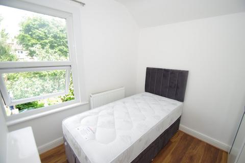 House share to rent, Whippendell Road, Watford, WD18