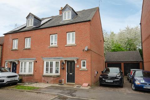 4 bedroom semi-detached house for sale, Shearwater Drive, Coton Park, Rugby, CV23