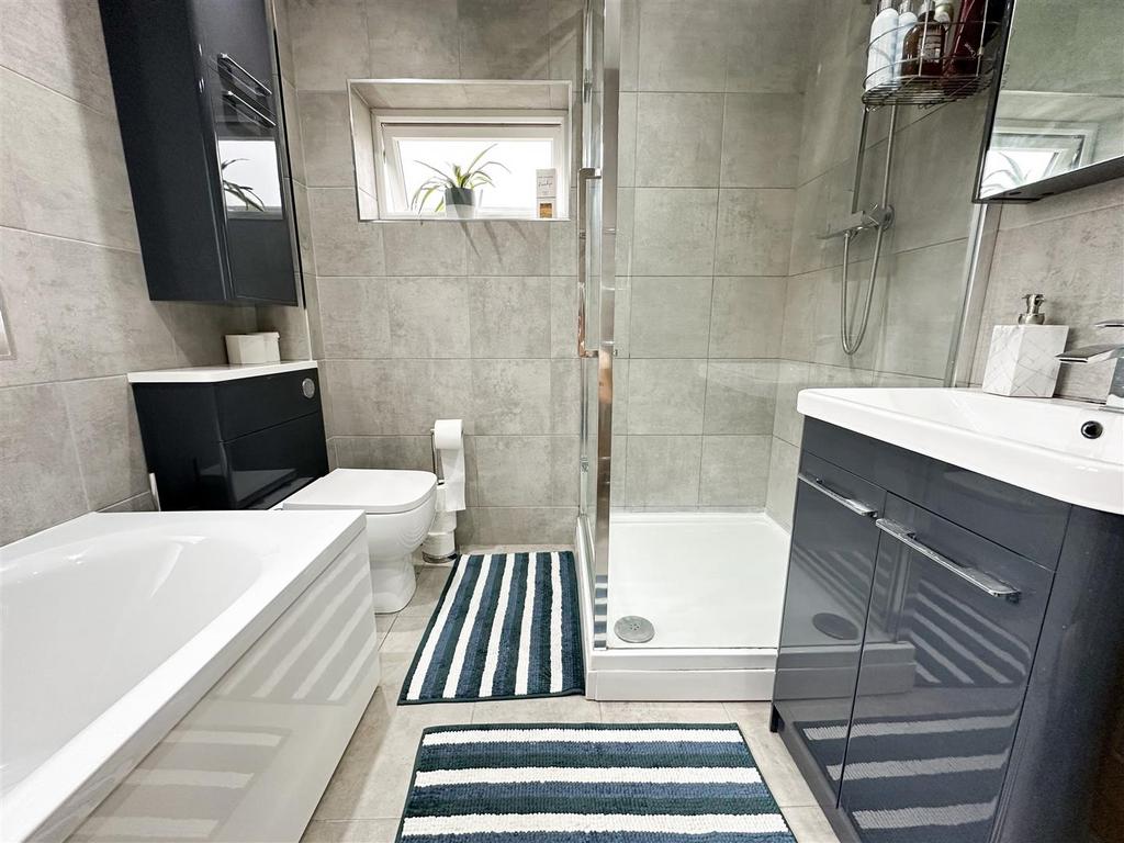 Family bathroom