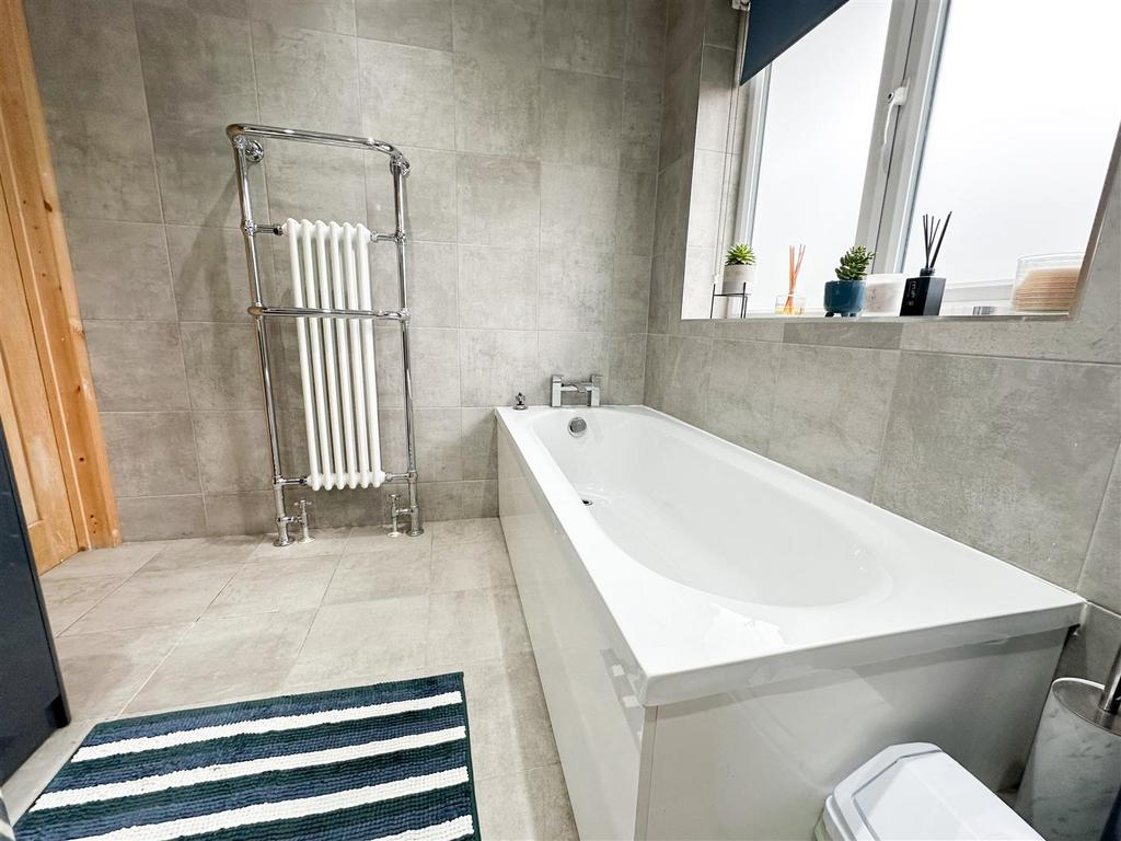 Family bathroom