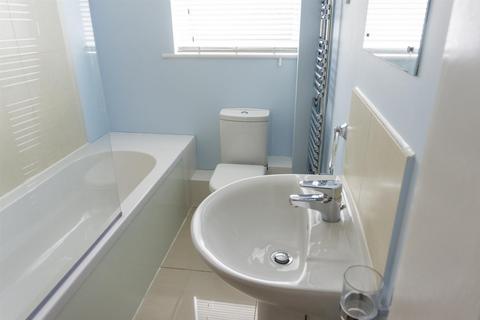 2 bedroom house to rent, Goose Green, Flitwick, Bedfordshire MK45 1FX
