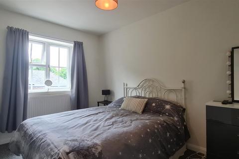2 bedroom flat to rent, Goodwood Court, Rode Heath