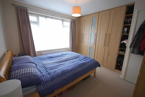 1 bedroom flat for sale, Bourne Court, South Ruislip HA4