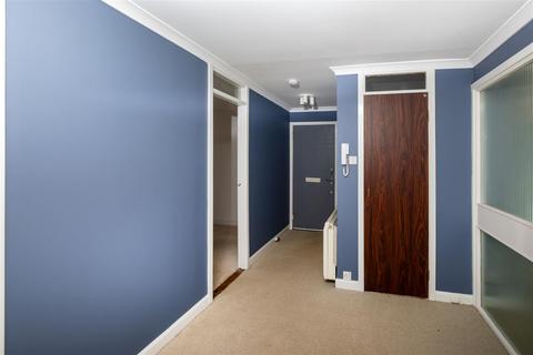 2 bedroom flat for sale, Hazel Drive, Dundee DD2