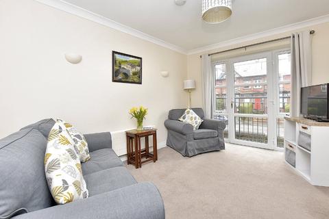 1 bedroom apartment for sale, Victoria Court, 224 Kirkstall Lane, Leeds, West Yorkshire