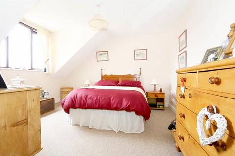 2 bedroom flat to rent, Long Crendon, Buckingamshire