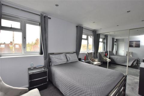 3 bedroom terraced house for sale, Queenshill Drive, Leeds, West Yorkshire