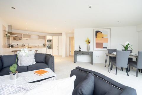 3 bedroom flat to rent, Lower Granton Road, Edinburgh