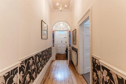 18 West Mall, Clifton, Bristol, BS8 4BQ