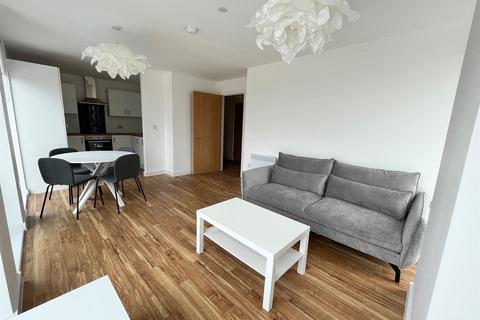 2 bedroom flat to rent, Michigan Point Tower D, Salford