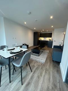 2 bedroom apartment to rent, London Square, Croydon CR0