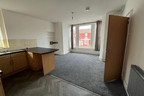 1 bedroom flat to rent, Spenser Avenue, Birkenhead, CH42